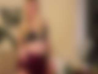 NaomiStation's Live Sex Cam Show