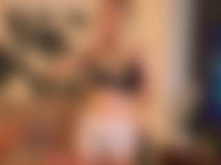 Live cam show with NaomiStation - New White on Camsoda | united states