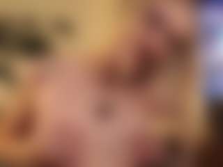 Live cam show with NaomiStation - Teen (18+) on Camsoda