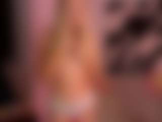 Live cam show with NaomiStation - Blonde Hair Teen (18+) on xDating