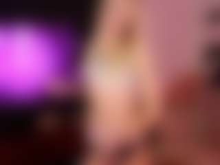 Live cam show with NaomiStation - Blue Eyes on Uber Horny