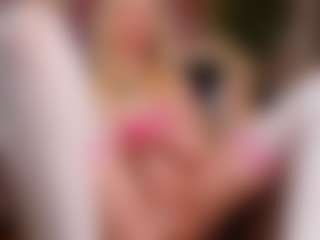 Live cam show with NaomiStation - Blue Eyes on Free Soda