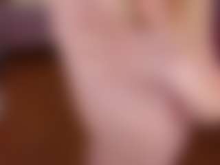 Live cam show with NaomiStation - Blonde Hair on Camversity
