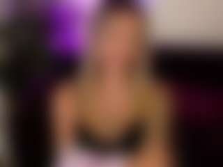 Live cam show with Vanessa-Skyy - Deepthroat on Camsoda