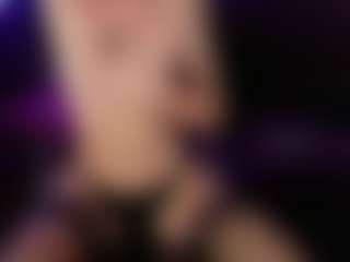 Live cam show with Vanessa-Skyy - Fingering on madthumbs