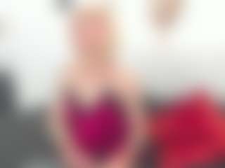 Live cam show with Allyvonn - White on Camsoda | colombia