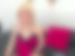 Live cam show with Allyvonn - Self Suck on Camsoda