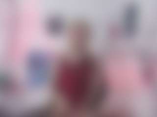 Live cam show with Allyvonn - Average on fapnchat