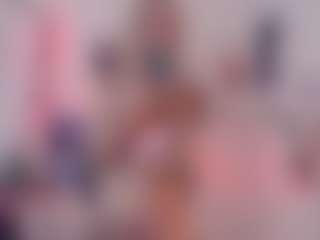 Live cam show with Allyvonn - Colombia on Camsoda