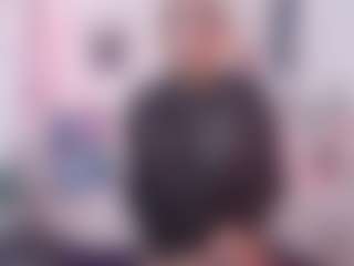 Live cam show with Allyvonn - Big Balls on liverealitysex.com