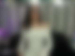 Live-Cam-Show mit BellaKnoxMuffler - Thin auf Camsoda