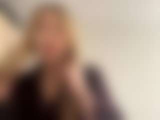 Live cam show with CatarinaBouthillette - Fingering on Mixed Magazine Live