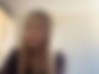 Live cam show with CatarinaBouthillette - Public Toys on StripNow