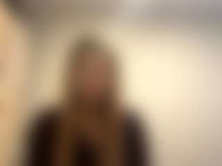 Live cam show with CatarinaBouthillette - Blue Eyes on livesuperchat.net