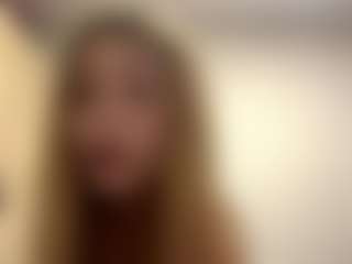 Live cam show with CatarinaBouthillette - New Teen (18+) on StripNow