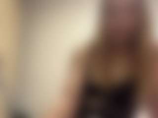 Live cam show with CatarinaBouthillette - Blowjob on SinfulBabes
