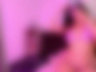 Live-camshow met Cloecuttee - New Lush op Camsoda
