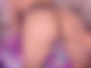 Emilyvalvet's Live Sex Cam Show