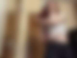 Live cam show with EveliaAndrian - Doggy on Dolls Live