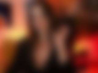 GinaJolie's Live Sex Cam Show