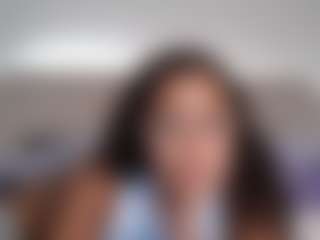 Live cam show with Gizelle Gia - New Brown Eyes on Camsoda