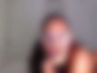 Gizelle Gia's Live Sex Cam Show