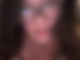 lacyishiding's Live Sex Cam Show