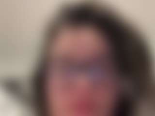 lacyishiding's Live Sex Cam Show