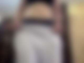 Live cam show with LanetteOber - Fingers on Cam Slut