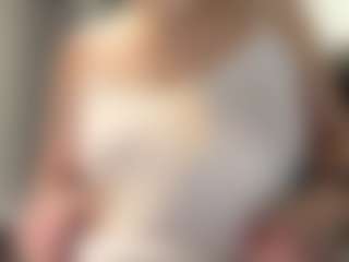 LanetteOber's Live Sex Cam Show