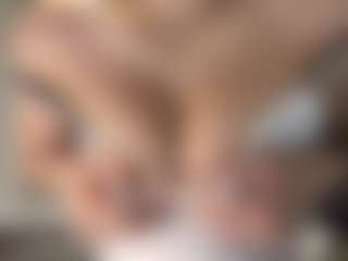 Live cam show with LanetteOber - Blue Eyes on studioflirtlive.com