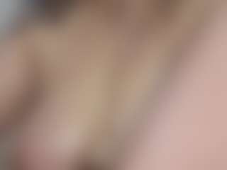 LondonHilton's Live Sex Cam Show