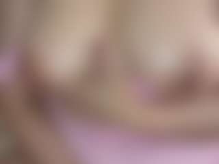 LondonHilton's Live Sex Cam Show