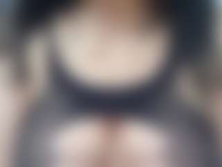 Live cam show with LondonHilton - Camel Toe on Camsoda