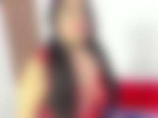 Live cam show with LuxyBlaze - Big Tits on Camsoda