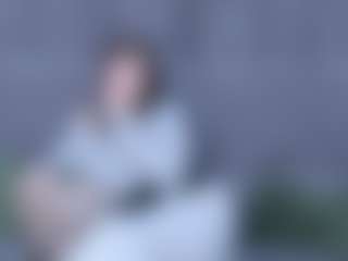 Live cam show with MadieMeharry - Striptease on Dolls Live