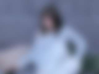 Live cam show with MadieMeharry - Toys on hrnylive.com