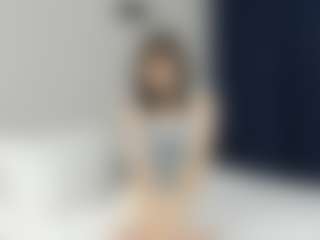 Live cam show with MadieMeharry - Green Eyes on Camsoda