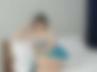 Live cam show with MadieMeharry - Middle Aged on Camsoda
