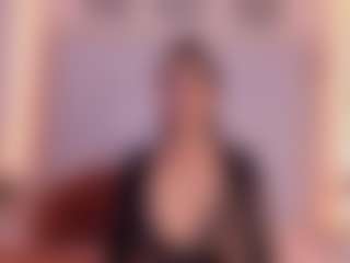 Live cam show with Manuela-21 - Mouth on Camsoda