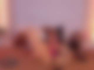 Manuela-21's Live Sex Cam Show