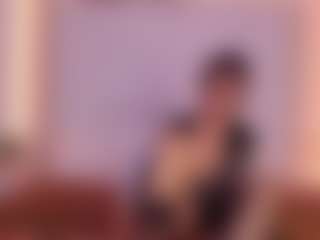 Manuela-21's Live Sex Cam Show