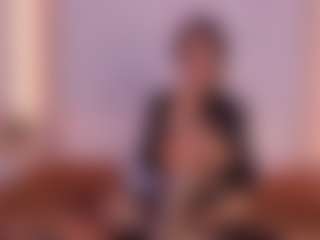 Manuela-21's Live Sex Cam Show