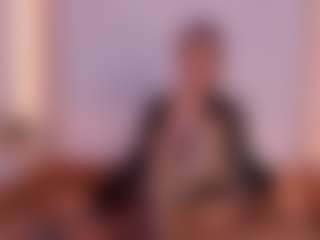 Manuela-21's Live Sex Cam Show