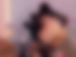Manuela-21's Live Sex Cam Show