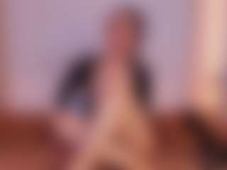Live cam show with Manuela-21 - Skinny on Camsoda