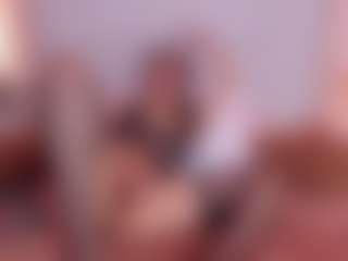 Manuela-21's Live Sex Cam Show