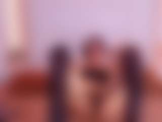 Live cam show with Manuela-21 - Middle Aged on Camsoda