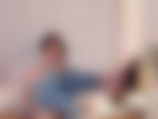 Manuela-21's Live Sex Cam Show