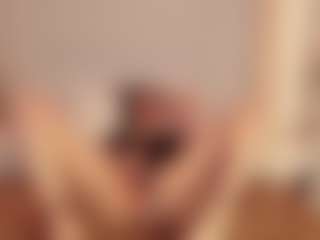 Manuela-21's Live Sex Cam Show